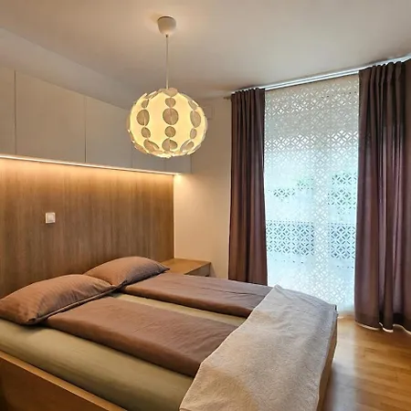 Hidden Gem Tour As With Free Private Parking Appartement *